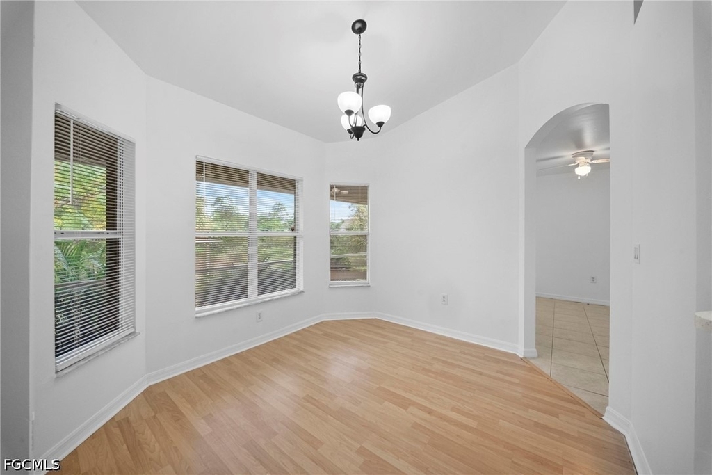 715 Dudley Avenue S - Photo 7