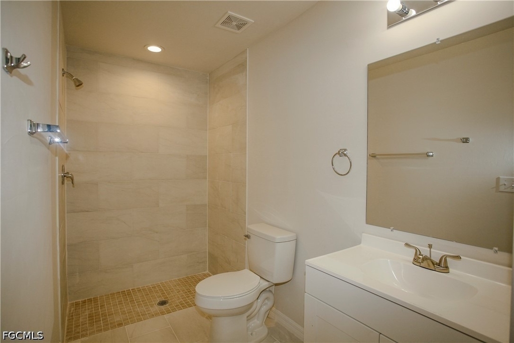 1321 Se 8th Place - Photo 9
