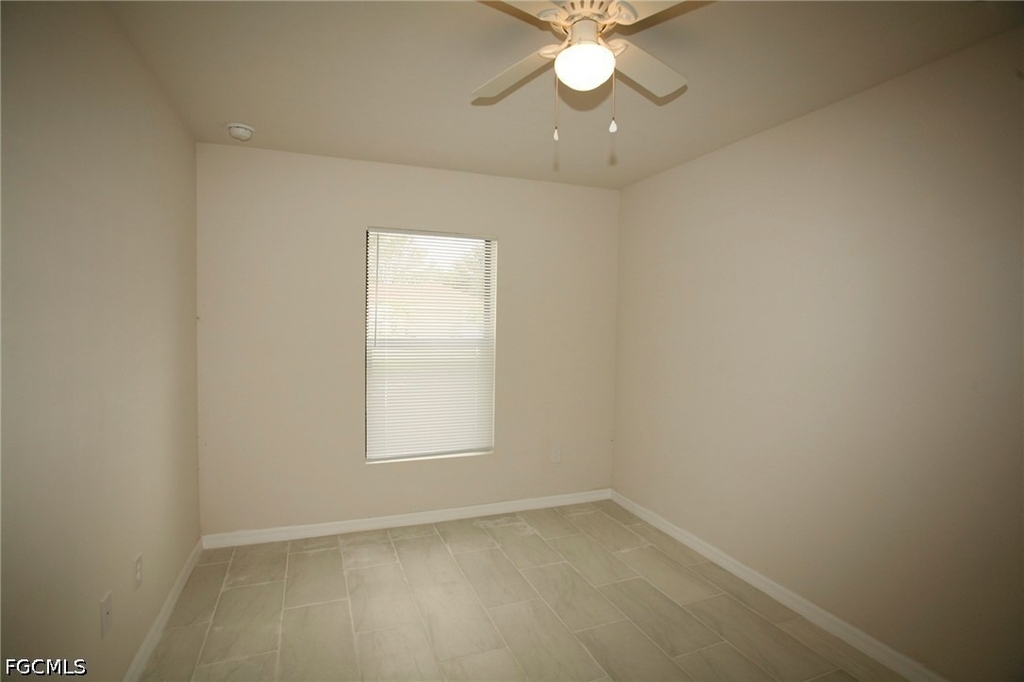 1321 Se 8th Place - Photo 10