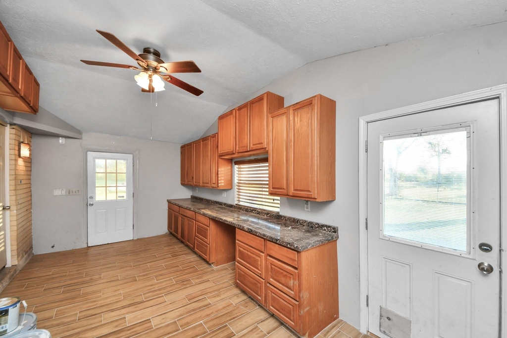 4503 Patterson Lane - Photo 17