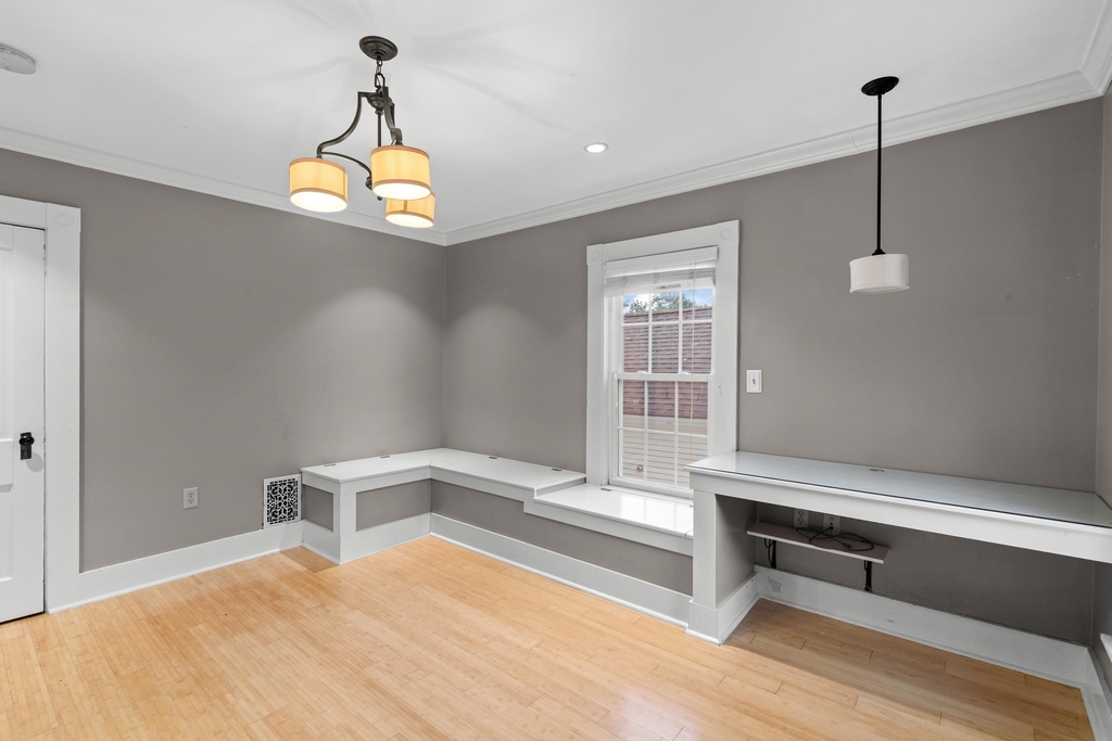 2 Beacon - Photo 6