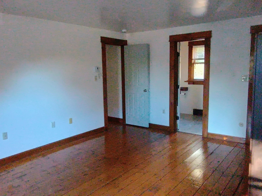 505 Walnut - Photo 8
