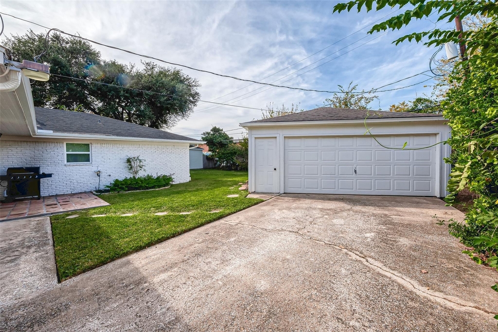 9502 Bob White Drive - Photo 28