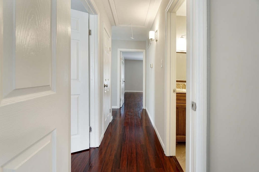 1833 Country Village Boulevard - Photo 12