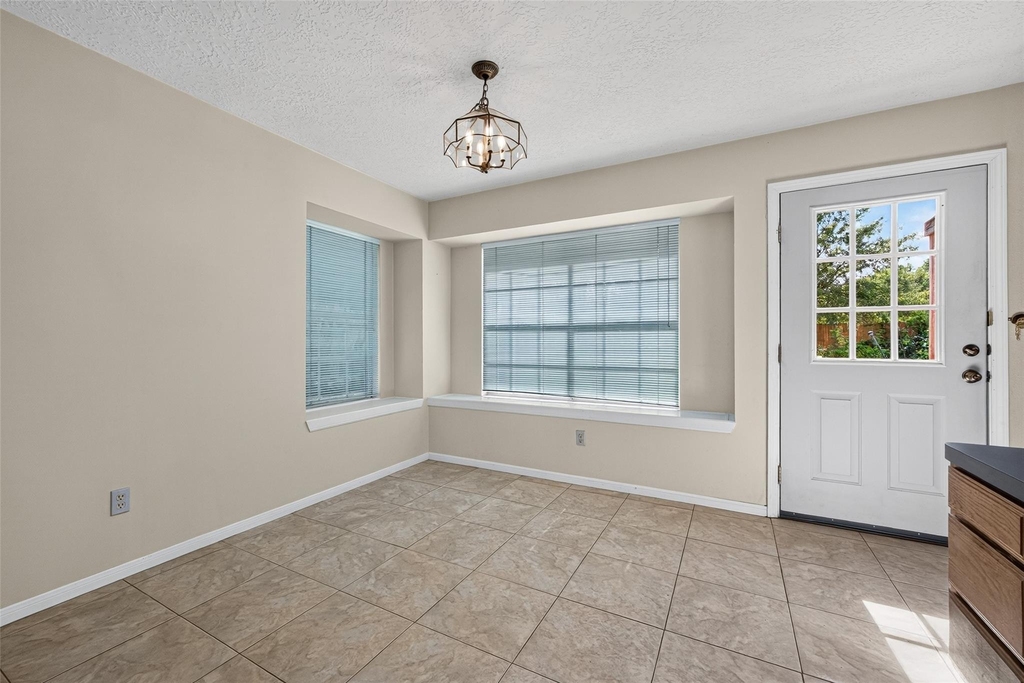 12303 Paddock Way - Photo 14