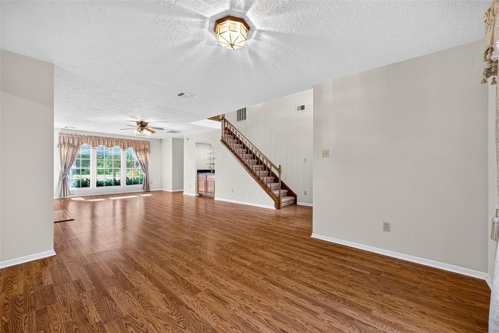 12303 Paddock Way - Photo 5
