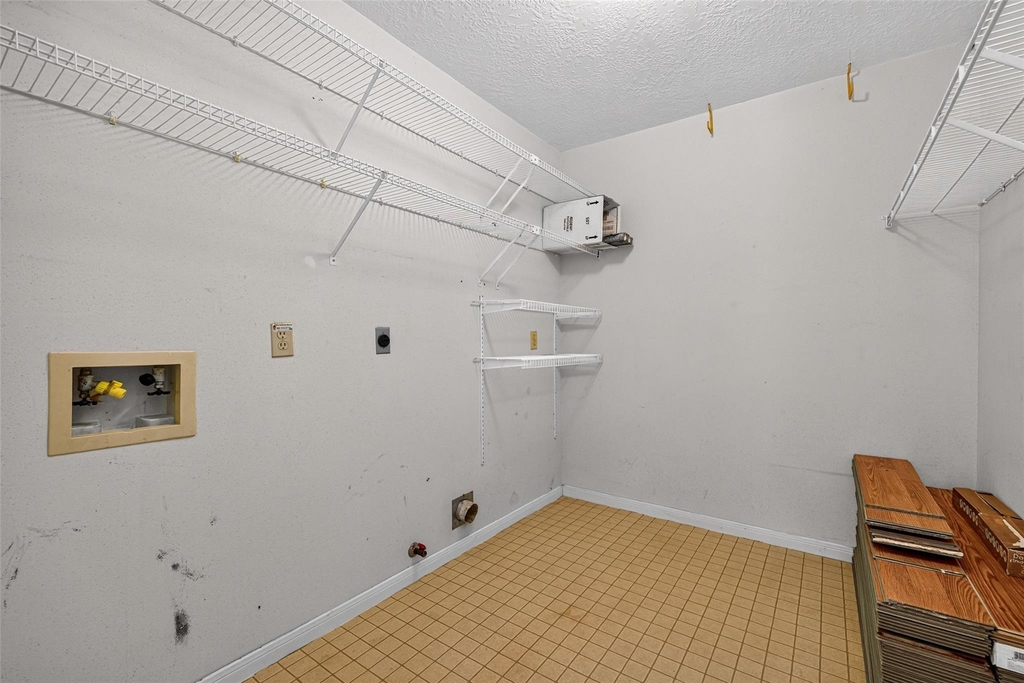 12303 Paddock Way - Photo 16
