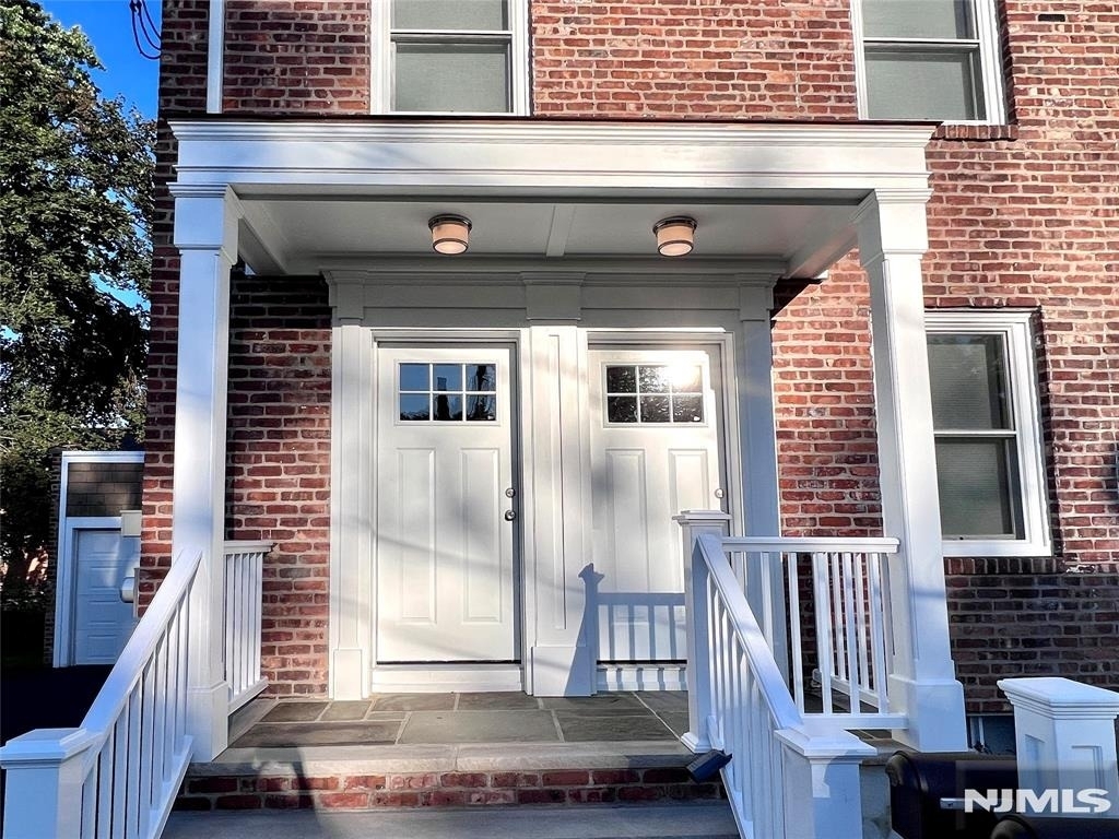 19 Cedar - Photo 1