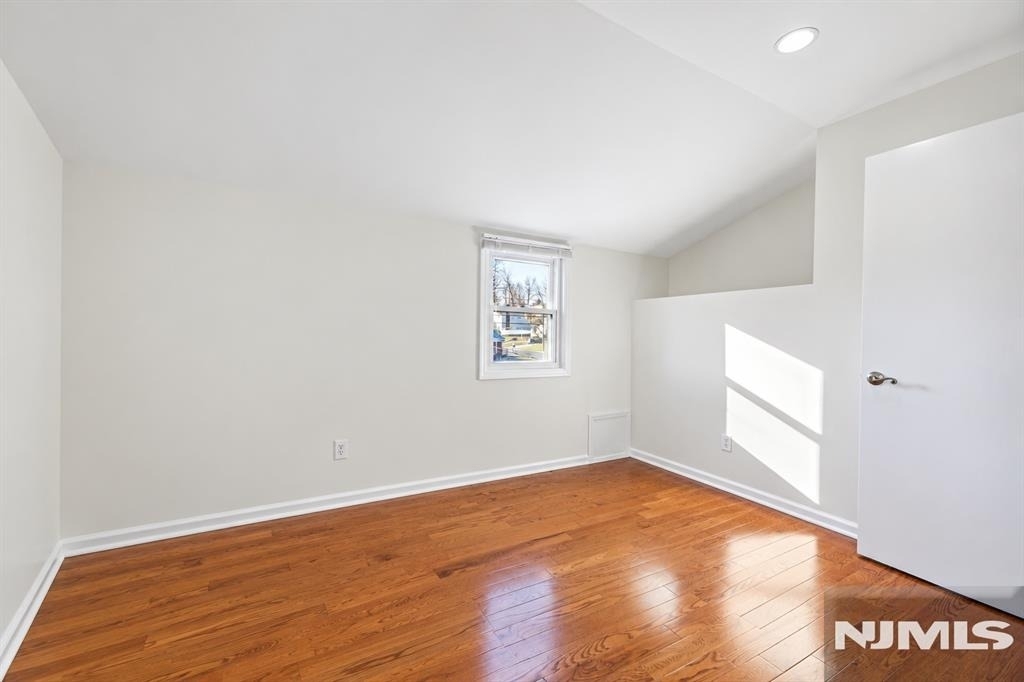 35 Lexington - Photo 13