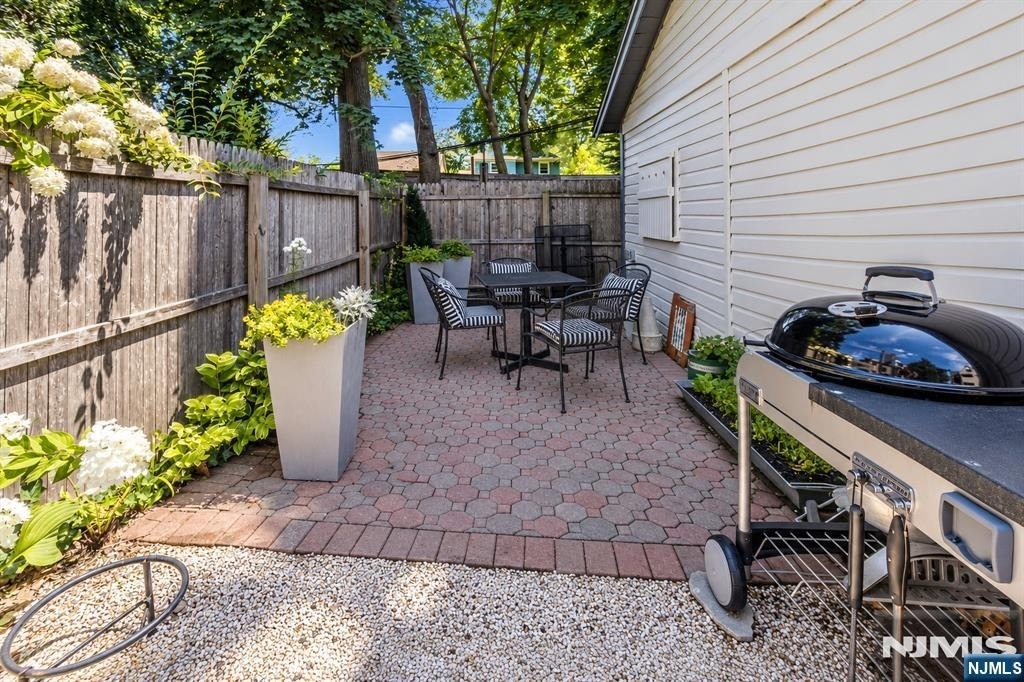 255 Park - Photo 23