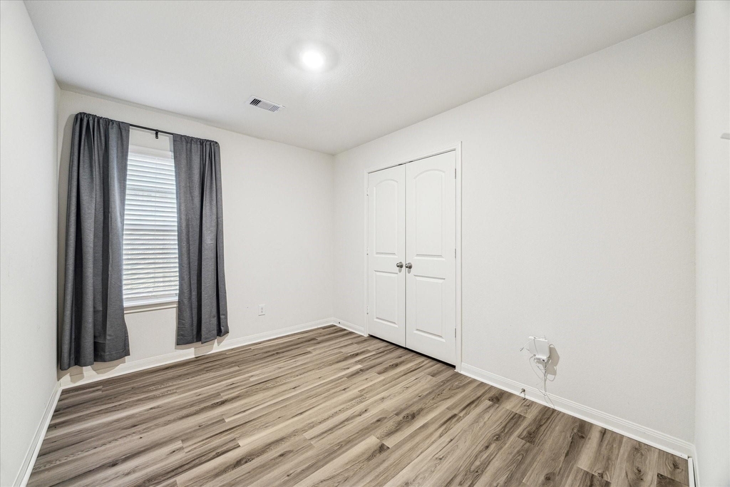 517 Amberwood Park Drive - Photo 17