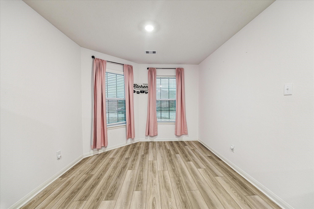 517 Amberwood Park Drive - Photo 15