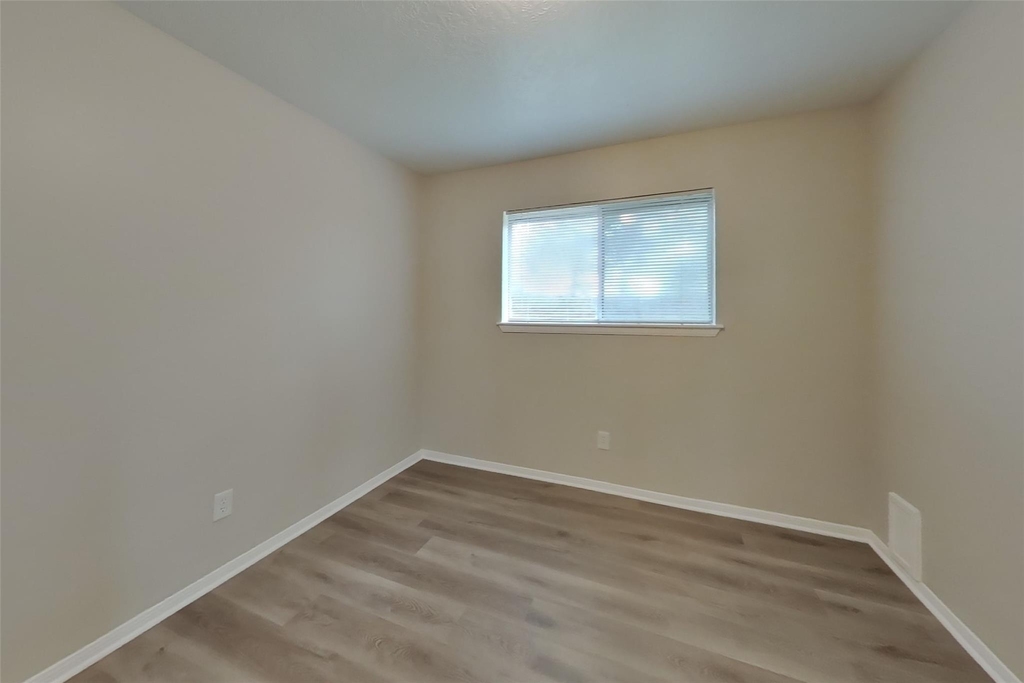 22806 Wild Moss Street - Photo 10