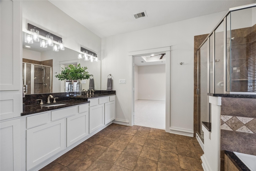 5924 Petty Street - Photo 10