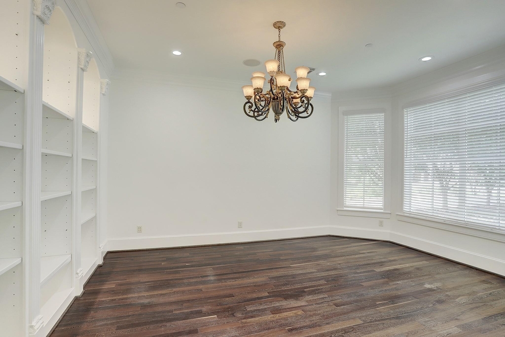 6007 Newcastle Street - Photo 13