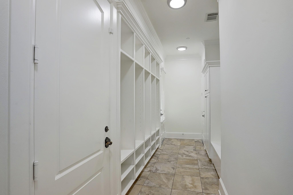 6007 Newcastle Street - Photo 15