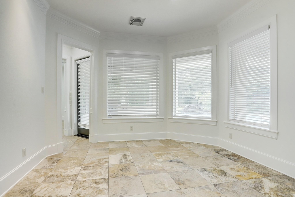 6007 Newcastle Street - Photo 20