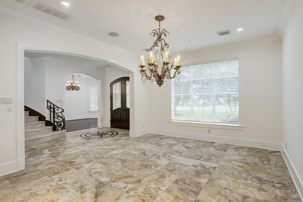 6007 Newcastle Street - Photo 12