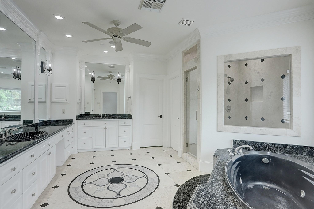 6007 Newcastle Street - Photo 42
