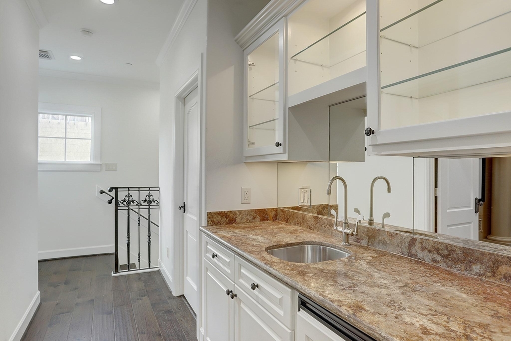 6007 Newcastle Street - Photo 33