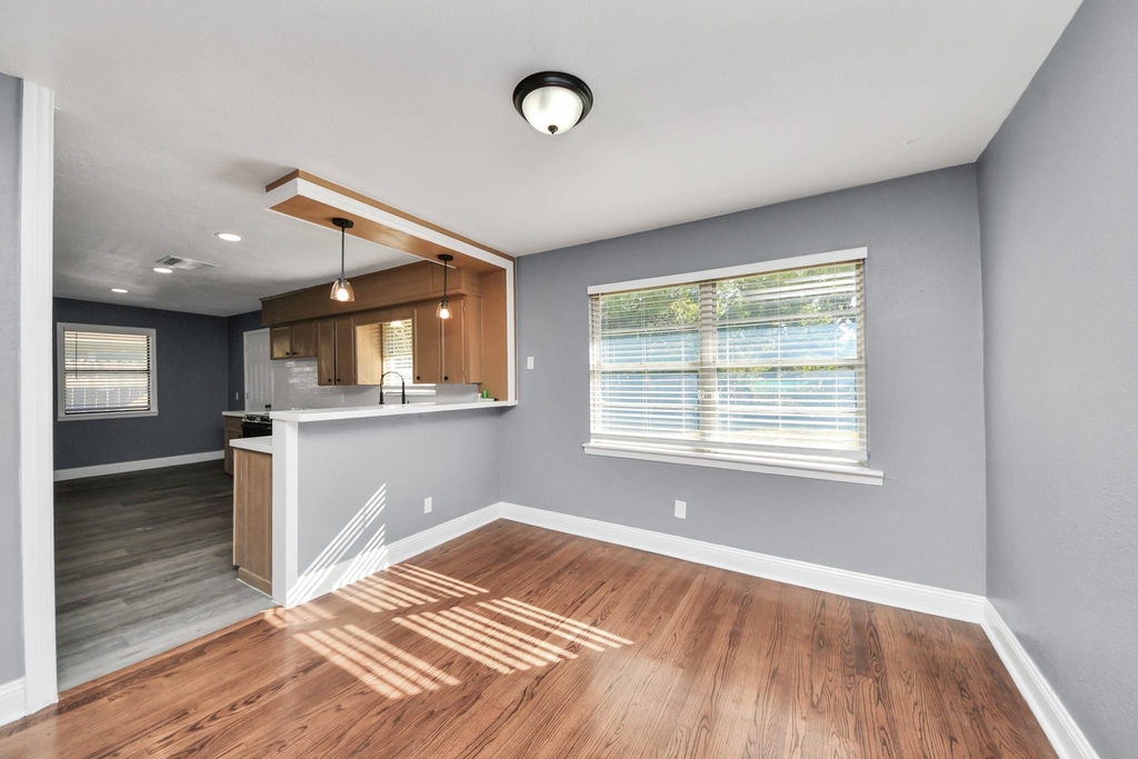2503 Jean Street - Photo 6