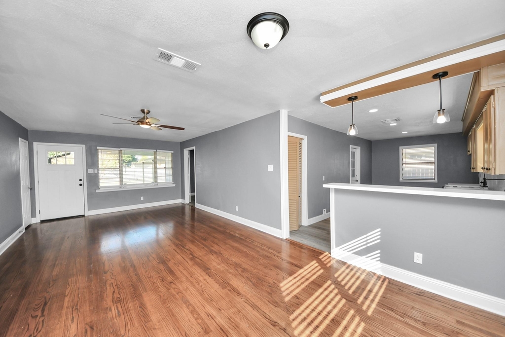 2503 Jean Street - Photo 7