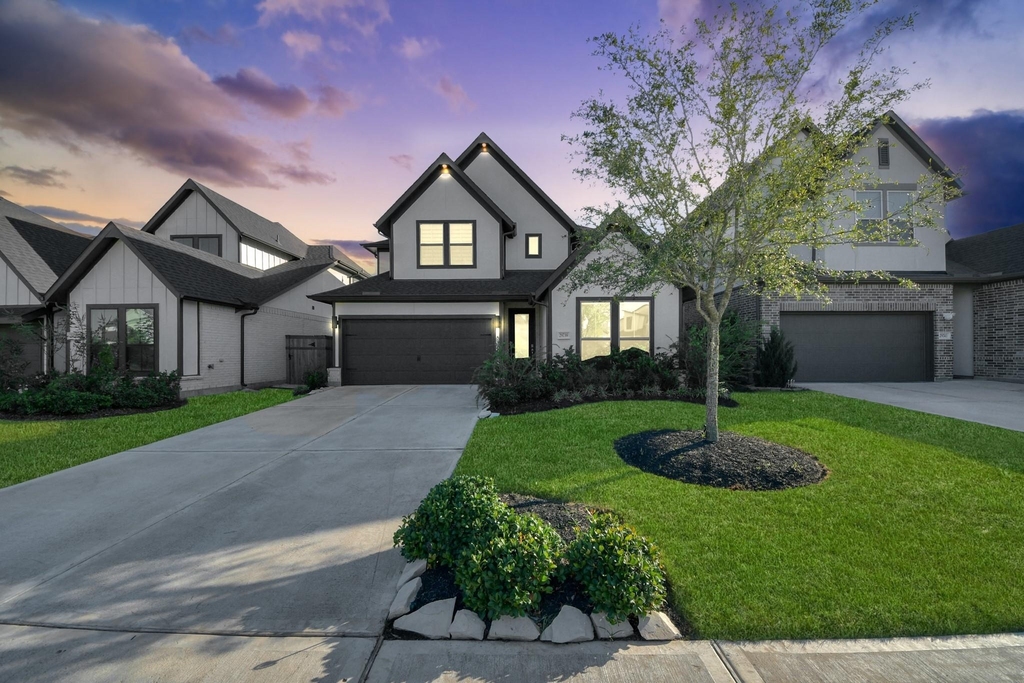 29739 Bur Creek Lane - Photo 0