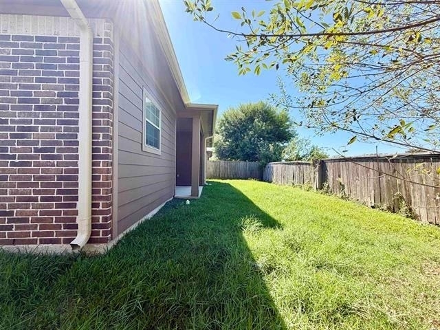 2855 Amber Avenue - Photo 27