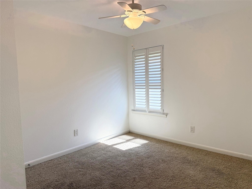 1410 Summer Court - Photo 16