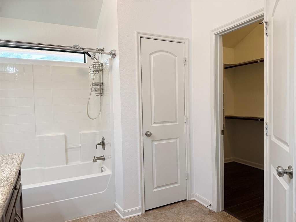 1410 Summer Court - Photo 5