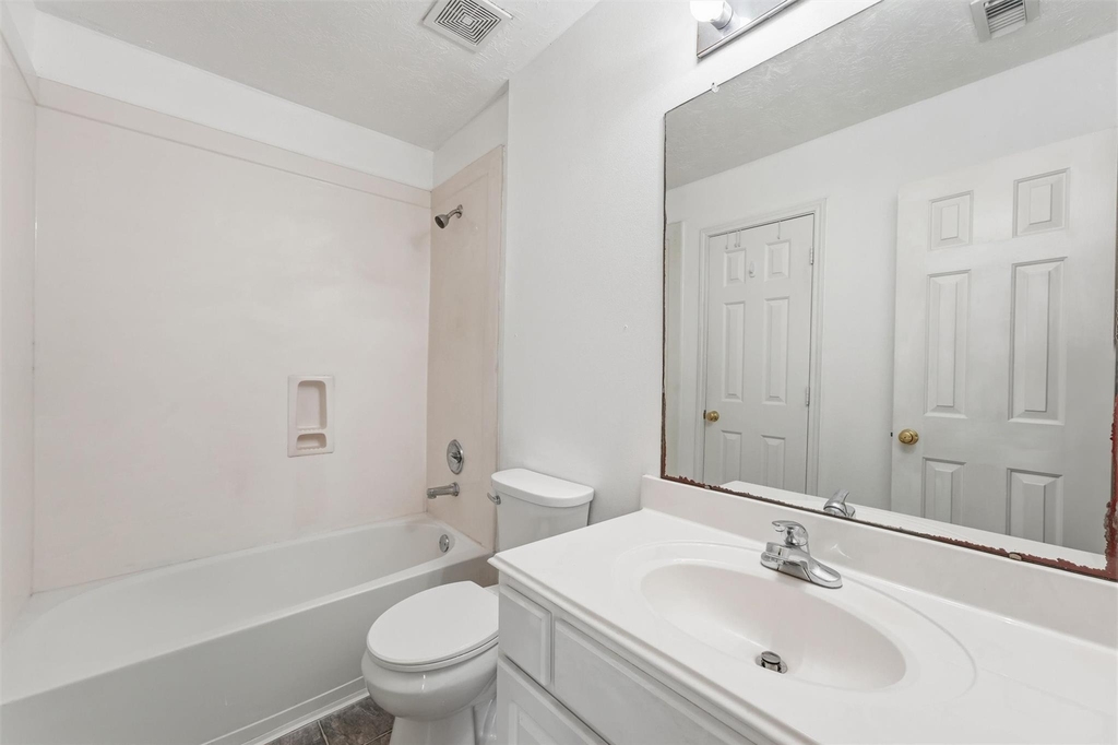 17023 N Lighthouse Drive - Photo 8
