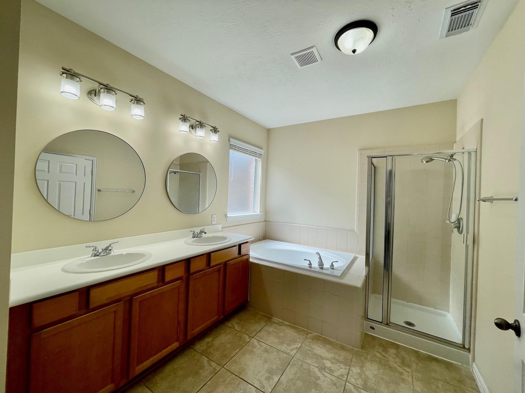823 Aqua Vista - Photo 9