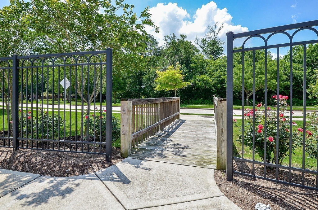 5627 Bending Crest Court - Photo 36