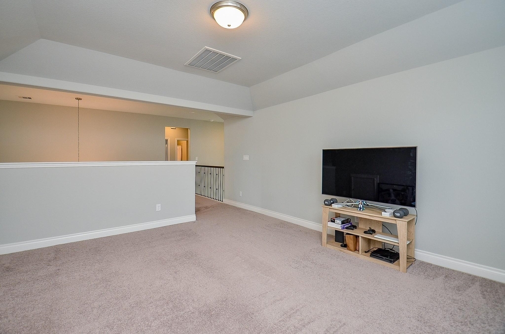 5627 Bending Crest Court - Photo 9