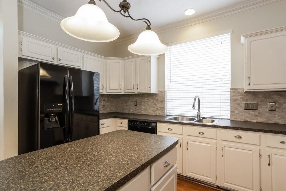 3203 Leafy Pine Court - Photo 6