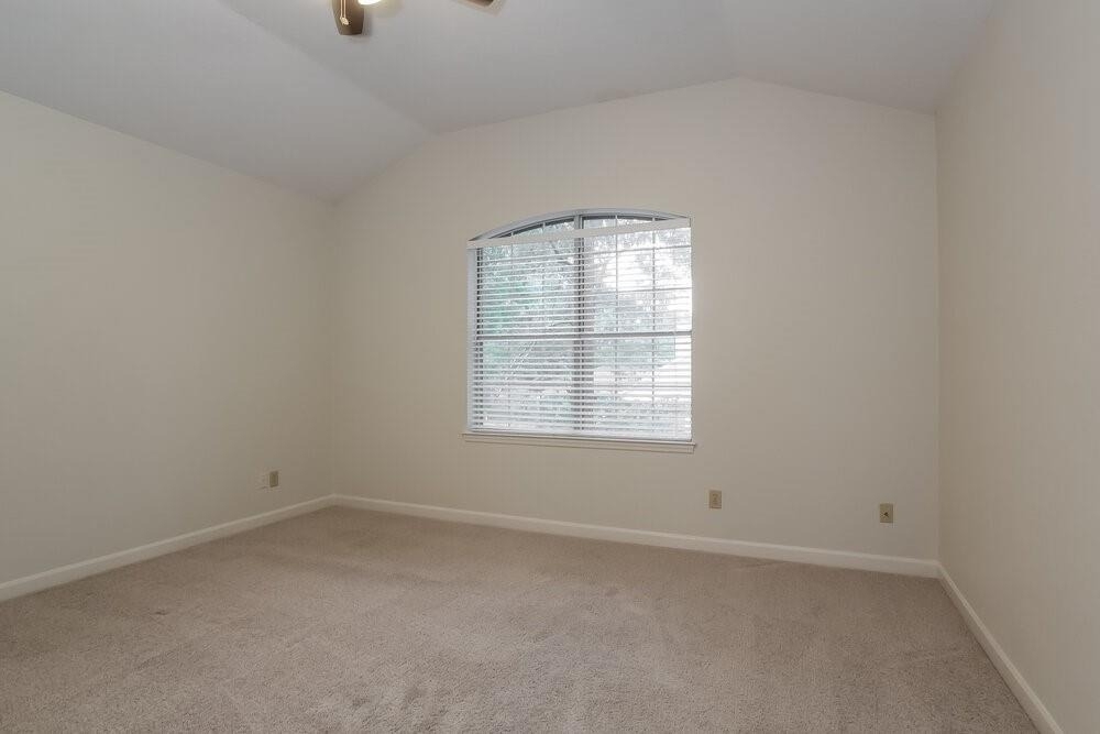 3203 Leafy Pine Court - Photo 9