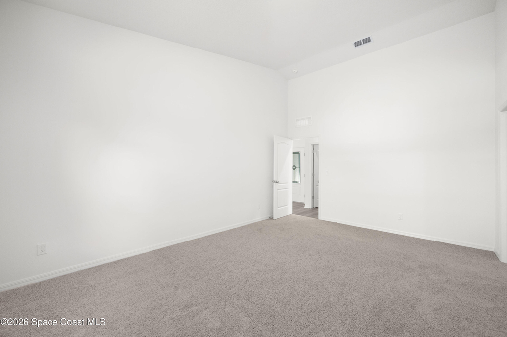 481 Buffum Avenue Ne - Photo 7