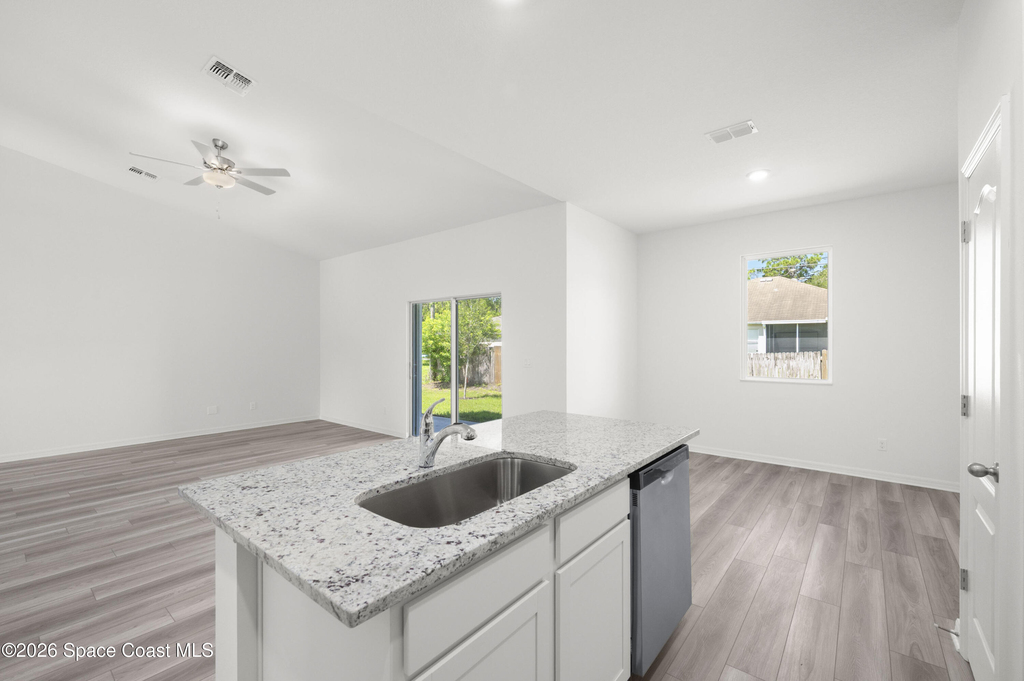 481 Buffum Avenue Ne - Photo 14