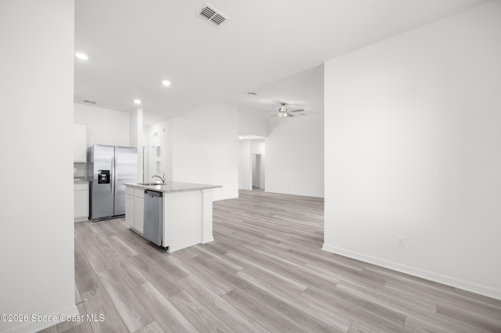 481 Buffum Avenue Ne - Photo 16