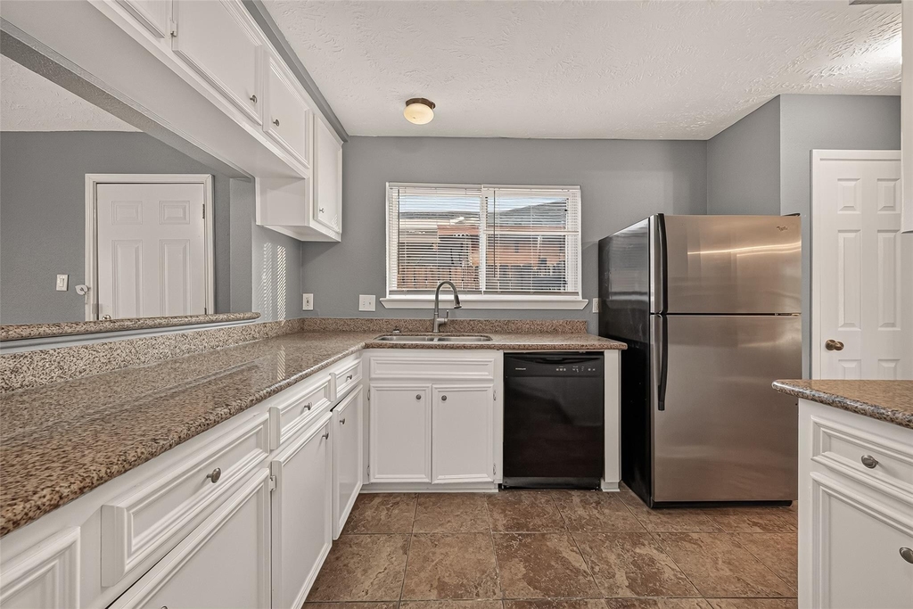 1338 Leadenhall Circle - Photo 16