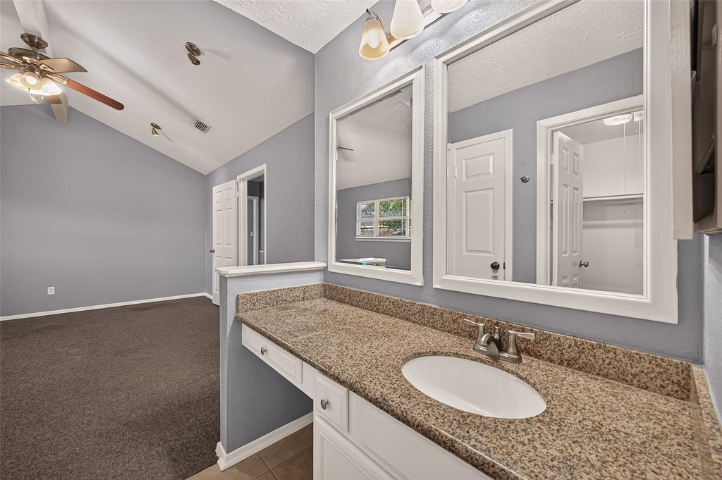 1338 Leadenhall Circle - Photo 32