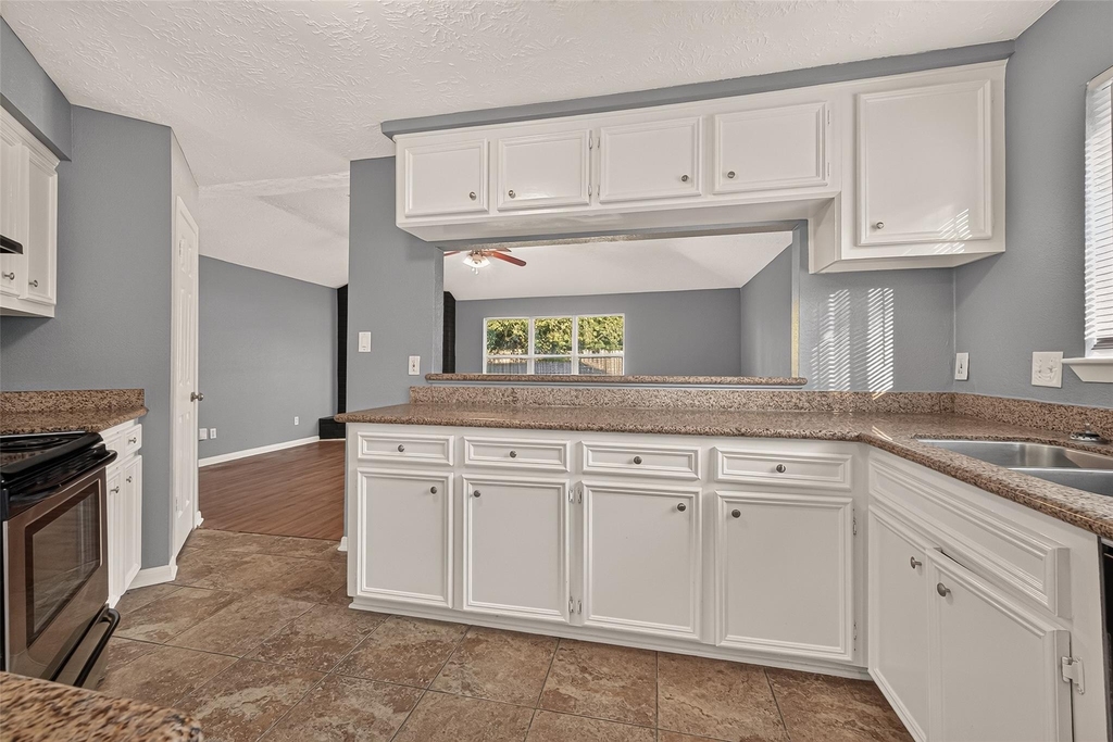 1338 Leadenhall Circle - Photo 13