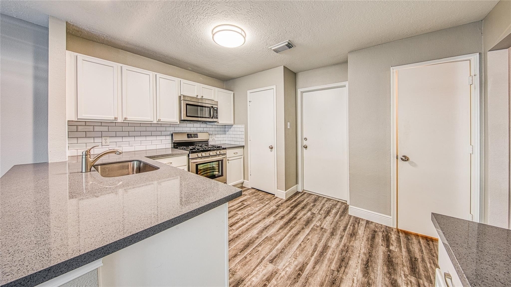 11822 Sunny Stream Drive - Photo 6