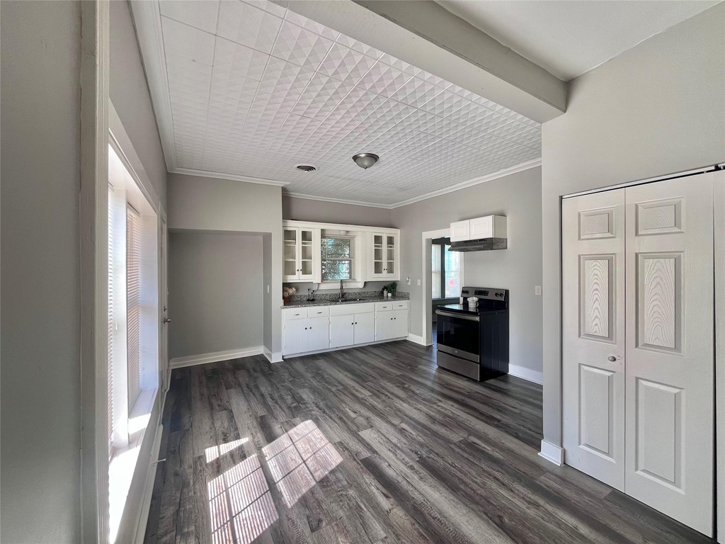 1211 W 2nd Street - Photo 8