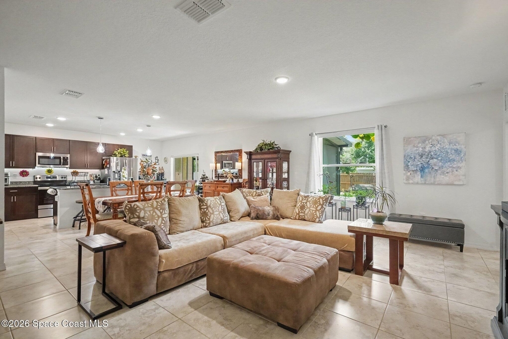 975 Sablon Street Se - Photo 9
