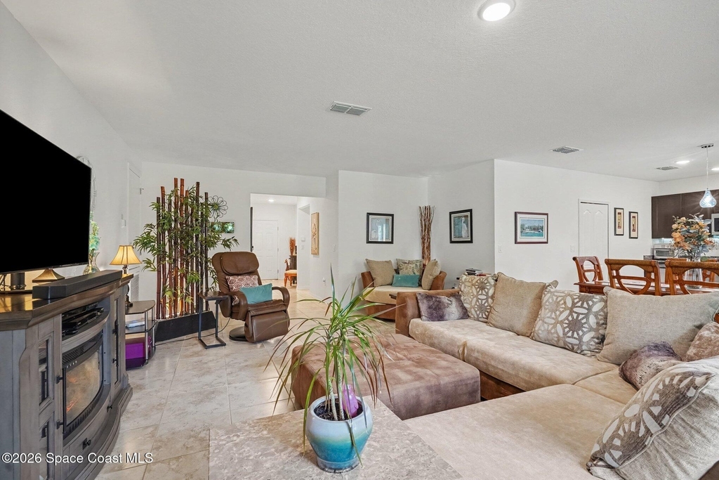 975 Sablon Street Se - Photo 7