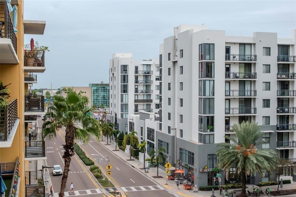 1120 E Kennedy Boulevard - Photo 36