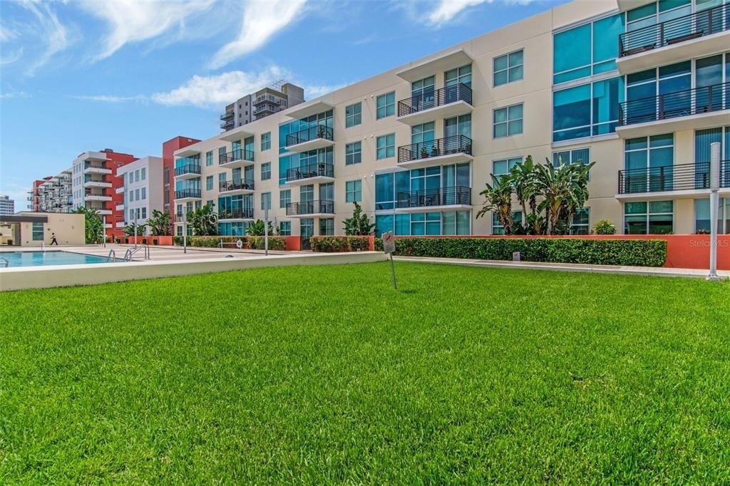 1120 E Kennedy Boulevard - Photo 44