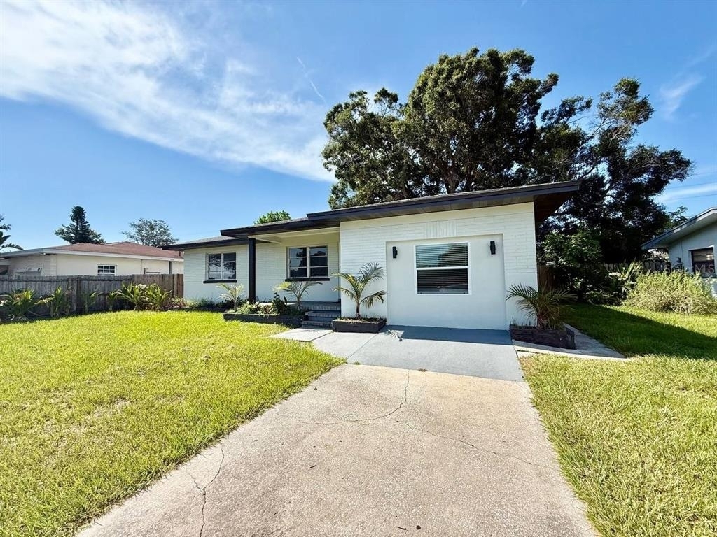 1545 Illinois Road - Photo 1