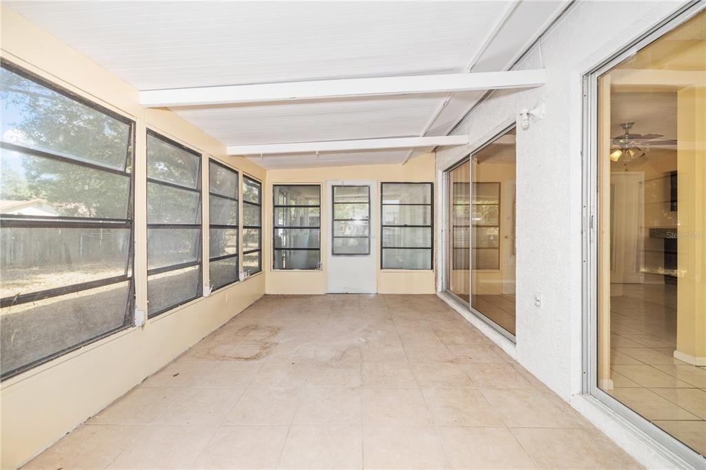8530 Renald Boulevard - Photo 16